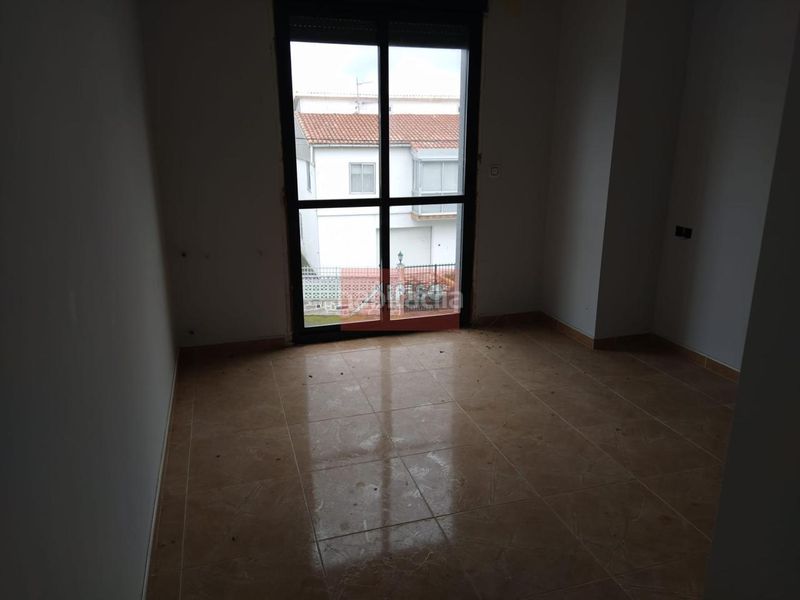 Foto 998ab211-d7e8-4797-9162-a33966ddcd4a. Casa adosada en Celanova