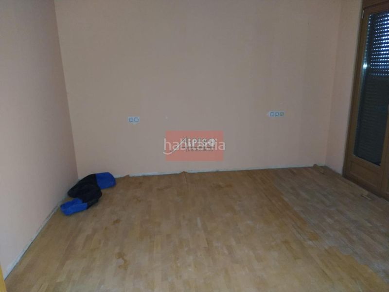 Foto a20f7777-e54d-43e9-9322-78fb7762b17b. Casa adosada en Celanova
