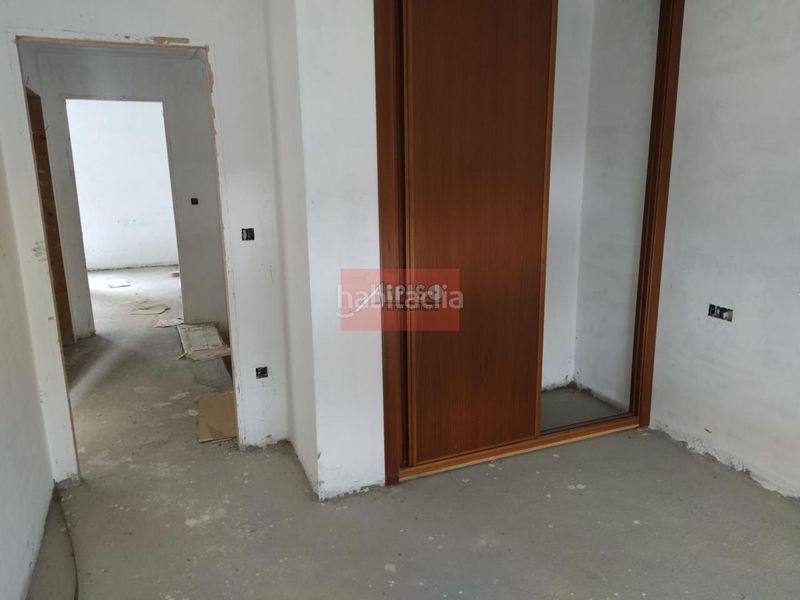 Foto ab058381-ab95-41a3-a83b-c916e597b435. Casa adosada en Celanova