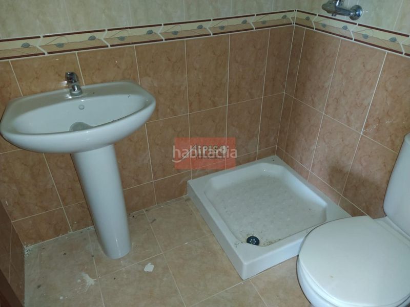 Foto c26c44b4-4583-4259-a109-3e853c742c03. Casa adosada en Celanova