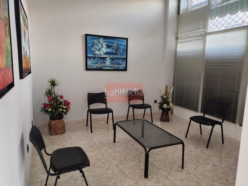 Foto 7eb5c3dd-c937-4cd7-87bb-01357993a551. Local comercial a Barrocanes Ourense