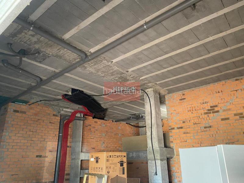 Foto 2158f810-3979-4740-8ef0-107b05bf9bc1. Local comercial en A Ponte Ourense
