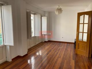 Zweistöckige Wohnung  Lepanto