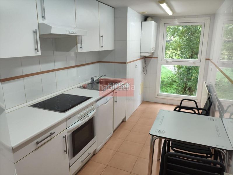 Foto 6f5f6fa8-012d-494b-8156-c435e1b65d5f. Rent flat with heating in Barrocanes Ourense