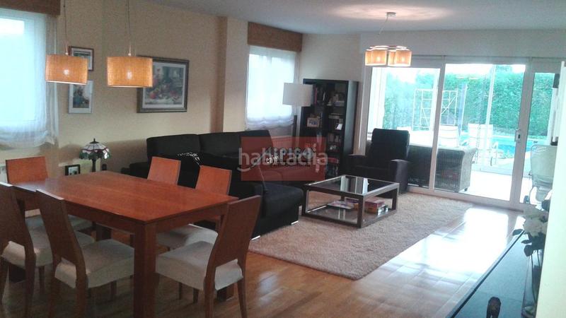 Foto 4796b16e-4549-4ad2-9dd1-f84e3843f331. Chalet avec chauffage parking piscine dans San Francisco Ourense