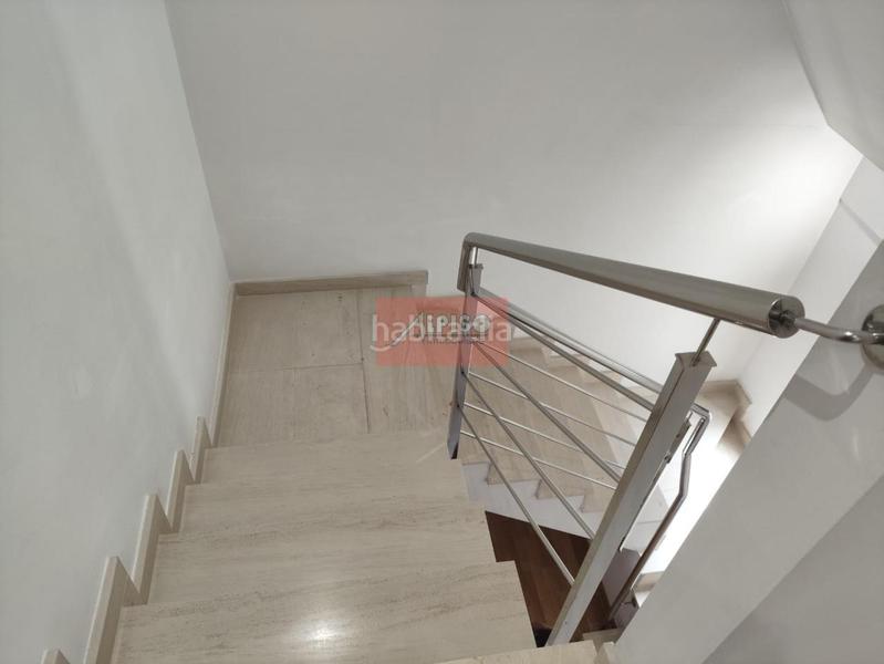 Foto 77a89551-9809-4aa0-8959-317ea61aa69e. Rent duplex with heating parking in Couto Ourense