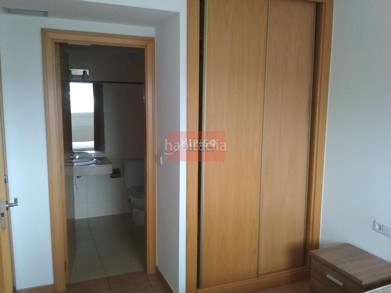 Foto aa542bc3-ca8b-4b95-bcea-0ba94afd2b5f. Piso en chano piñeiro 1 en Barrocanes Ourense