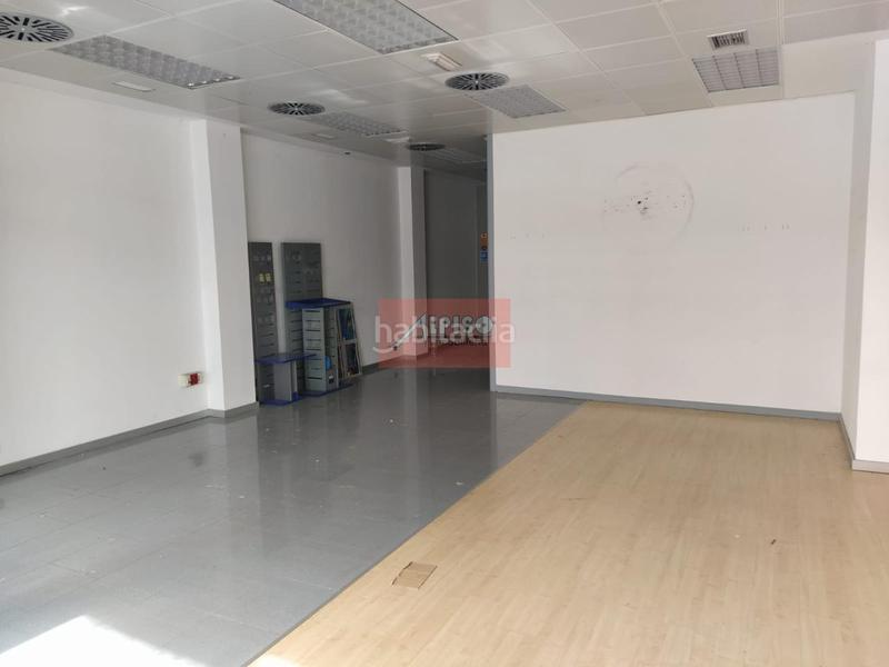 Foto 05accde5-5160-4e80-aff9-94d6f1c00d01. Locale commerciale in Ventiun Ourense