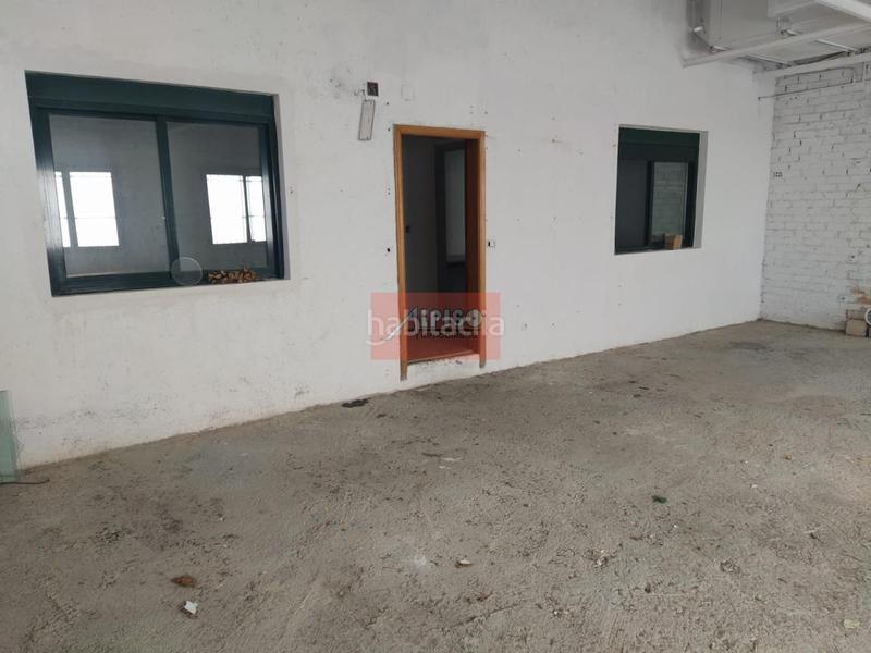 Foto aee7f6ef-bb92-40c1-981b-1b53503de50d. Locale commerciale in Ventiun Ourense