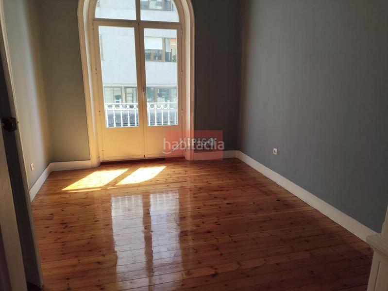 Foto 86c1810b-01d8-4eff-bc13-82e469356ffe. Location bureau dans Centro Ourense