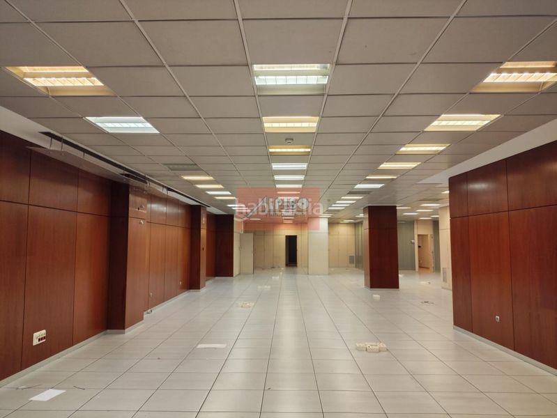 Foto 7b2536ea-b359-4218-ad76-f1a95f7c91c3. Local comercial a Centro Ourense