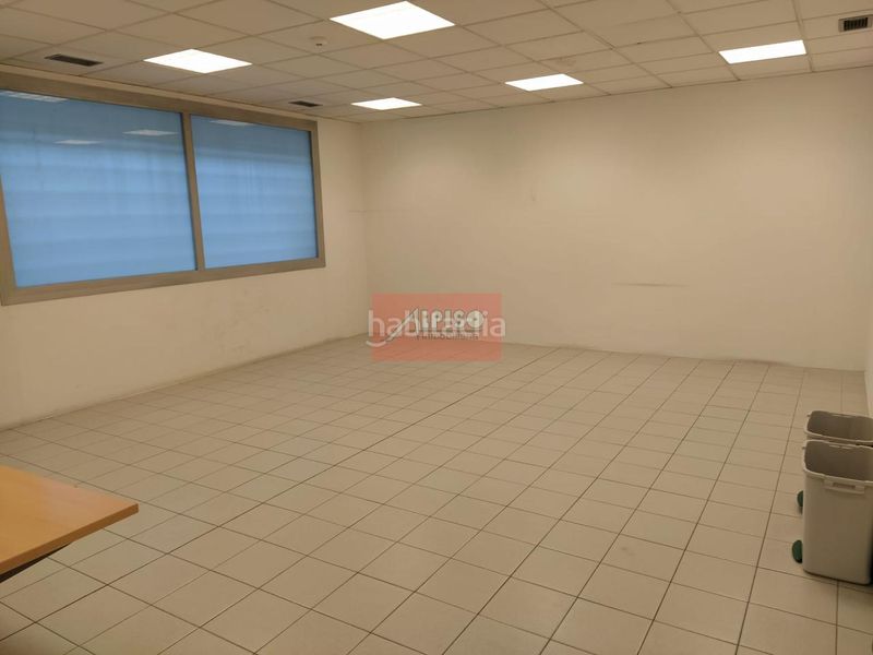 Foto b6e60e41-cf83-43bd-a478-56407695a3ce. Local comercial a Centro Ourense