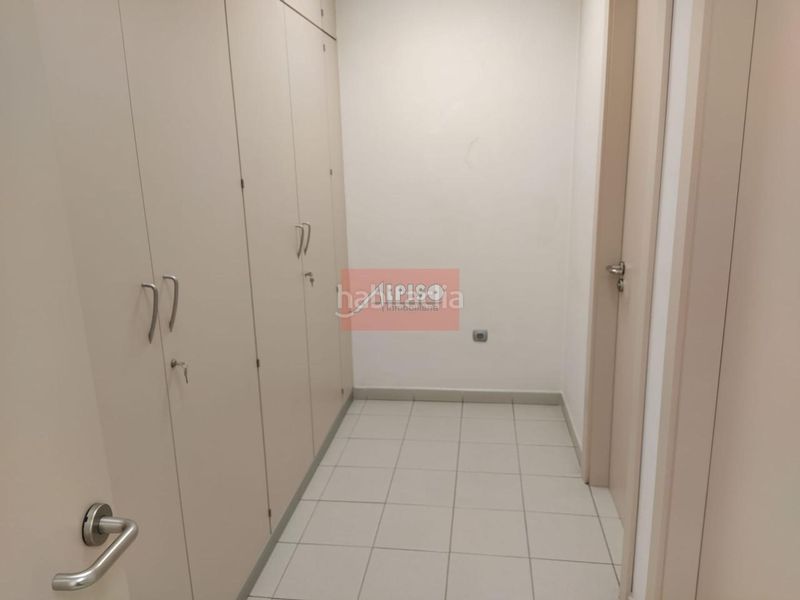 Foto d81b1450-385e-4bde-8ab0-04b4053bf781. Local comercial a Centro Ourense