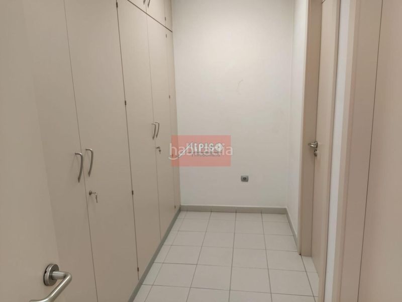 Foto dd18fe2f-e689-4238-9fa9-12eb7499ba81. Local comercial a Centro Ourense