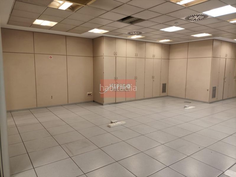 Foto f7c21f5d-551f-4317-997b-af838e80a8c4. Local comercial a Centro Ourense