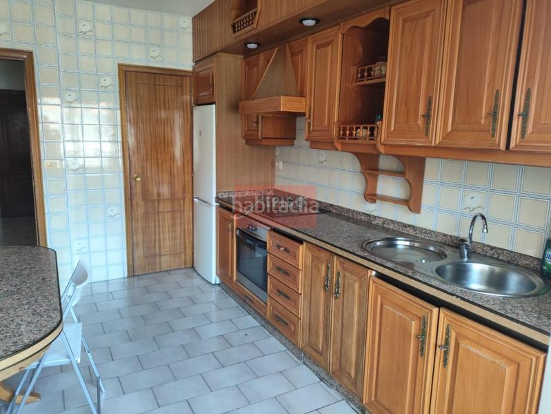 Foto f266f5c2-6586-4f50-87b3-9a94276858c5. Alquiler piso en Universidad Ourense