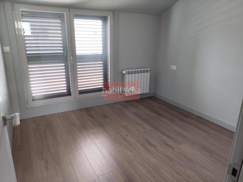 Foto 2c6a4ed5-3ee3-4b19-aa11-f1f6a536eaea. Zweistöckige wohnung mit heizung parking in Polvorín Ourense