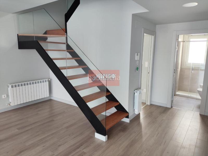 Foto 759aaaff-542c-4be6-9add-ba521a80e7e7. Zweistöckige wohnung mit heizung parking in Polvorín Ourense