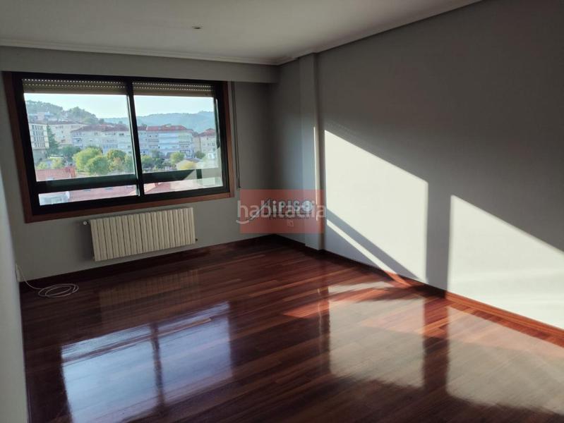 Foto 7d2ce8a4-73e7-4fbf-b85f-aca179fa6393. Location appartement avec chauffage parking dans Vistahermosa Ourense