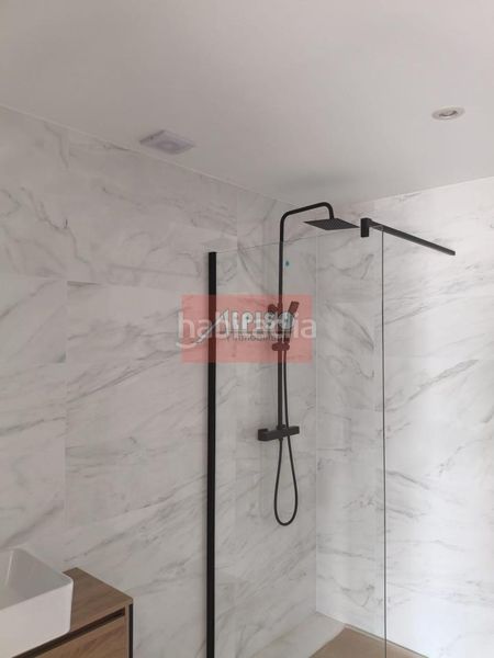 Foto e963cde0-6c81-4bdf-b80c-9048318780ea. Chalet en Barrocanes Ourense