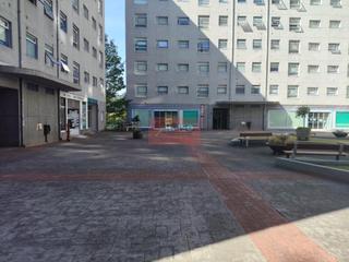 Local commercial  Plaza 200