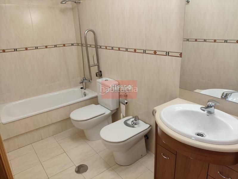 Foto 921acf4c-f58d-4290-bfb7-ec73c75e24ef. Location appartement avec chauffage parking dans Universidad Ourense