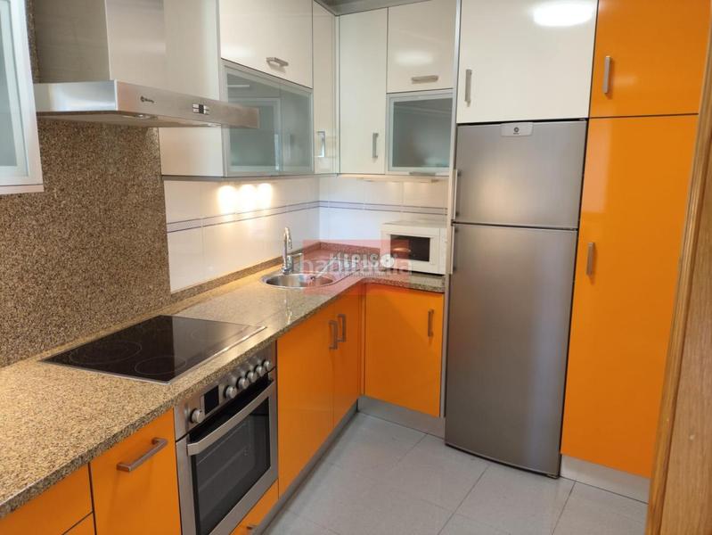 Foto 9fd9fe8a-09cd-4b52-a534-eb54edff3a7d. Location appartement avec chauffage parking dans Universidad Ourense