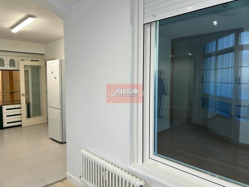 Foto 242775e8-8ce8-4d23-8b47-561d96ba106c. Lloguer apartament amb calefacció a Centro Ourense