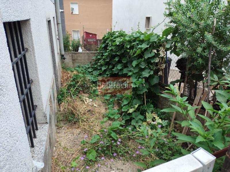 Foto d6ed125c-3822-4d31-bac9-c07d323270fc. Semi detached house with heating parking in Universidad Ourense