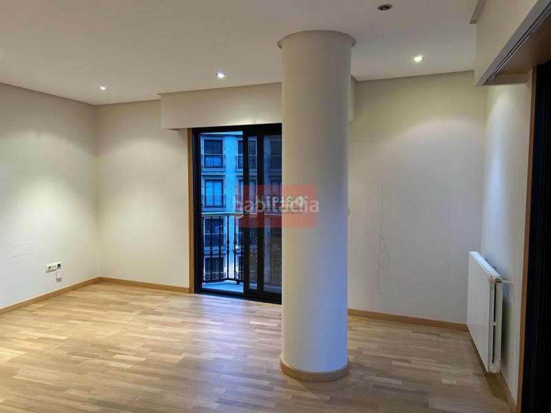 Foto 3418078b-dcbe-4502-b5d8-1ec099efd9d6. Appartement avec chauffage parking dans Couto Ourense