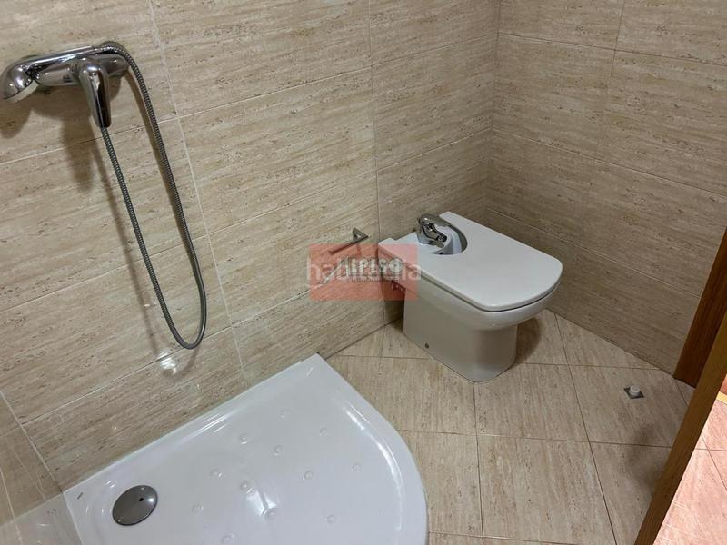 Foto b8b4ba55-5b05-44f5-b2e8-1f8ec1e78f3a. Appartement avec chauffage parking dans Couto Ourense