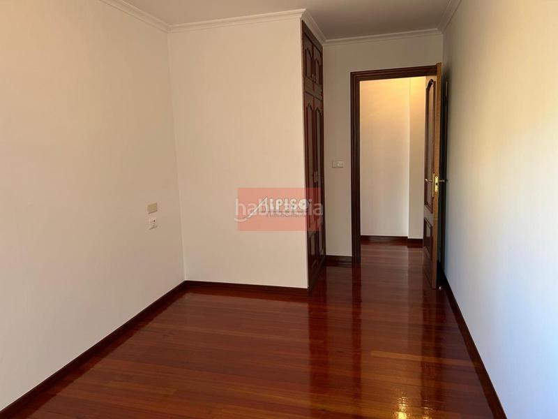 Foto efbf0b1a-344b-4548-b25f-d70c41bf5cf6. Piso en Couto Ourense
