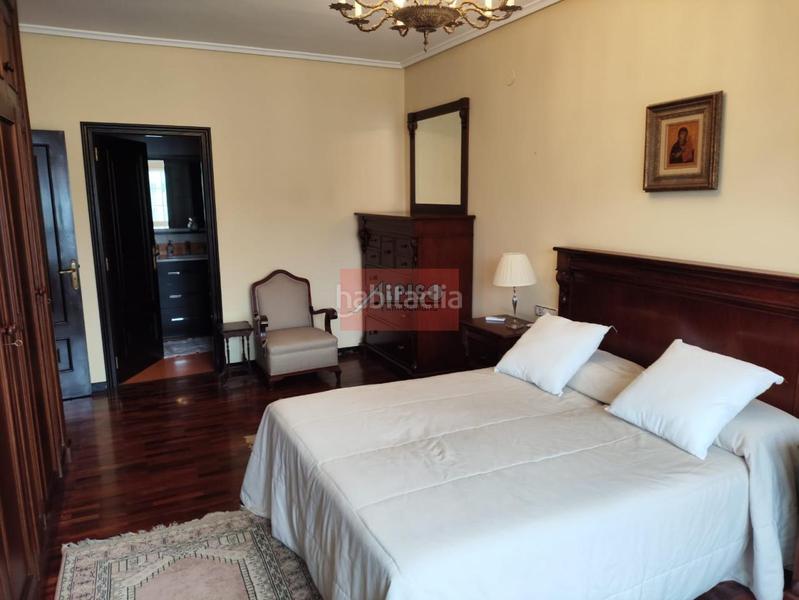 Foto f0f45f1f-6f60-453e-9e85-bfb6129545d8. Appartamento con riscaldamento in Centro Ourense