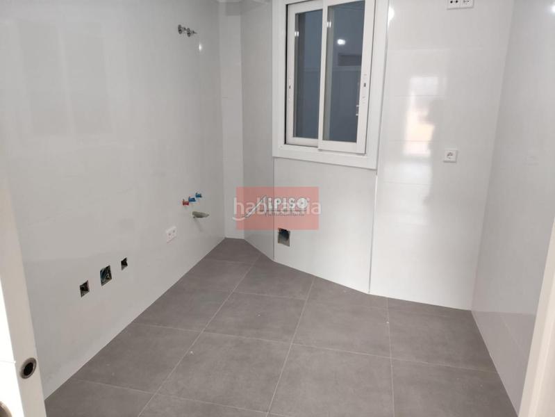 Foto 43ea5e3b-5fc5-45fd-9f64-fd5c10d68eba. Piso en Centro Ourense