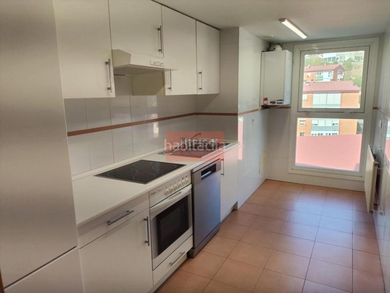 Foto 2d04b824-9af0-4ba1-b7bc-6b5a9e433ac1. Rent flat with heating parking in Barrocanes Ourense