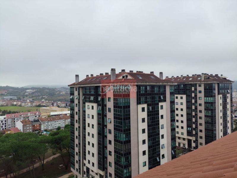 Foto d7772c0e-867e-4a01-8d2e-63b2b260ba75. Dúplex en chano piñeiro 1 en Barrocanes Ourense