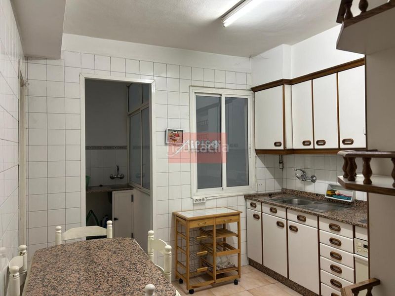 Foto e4c85c46-cb7f-402b-b860-c326470bee37. Piso en Centro Ourense