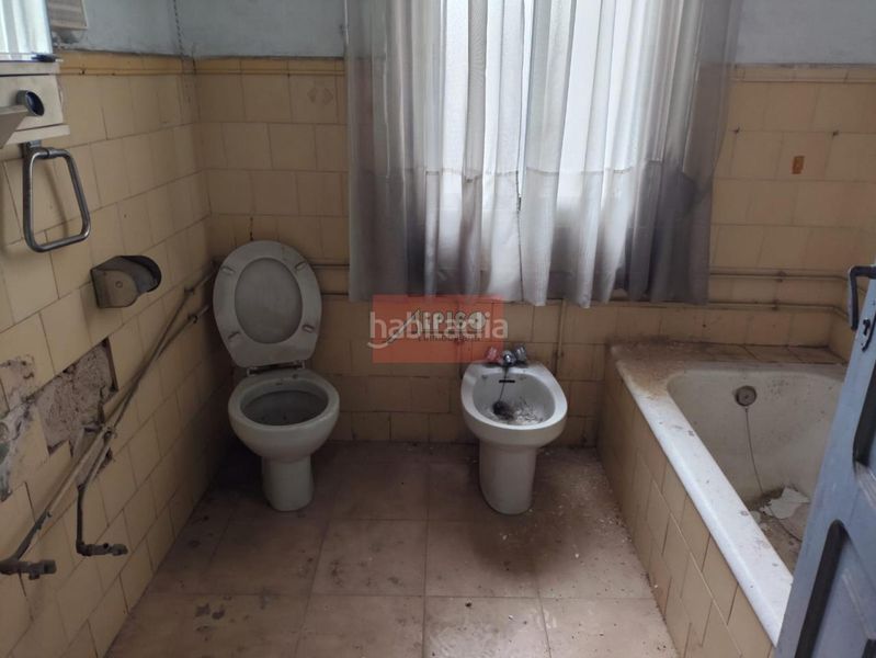 Foto cf73e7ab-8452-47b0-9424-7ef554fe1ac6. Edifici a Casco Viejo Ourense