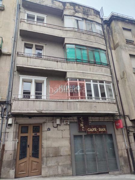 Foto dc586d4f-759c-46b0-965b-0f91ee7a8aa3. Edifici a Casco Viejo Ourense
