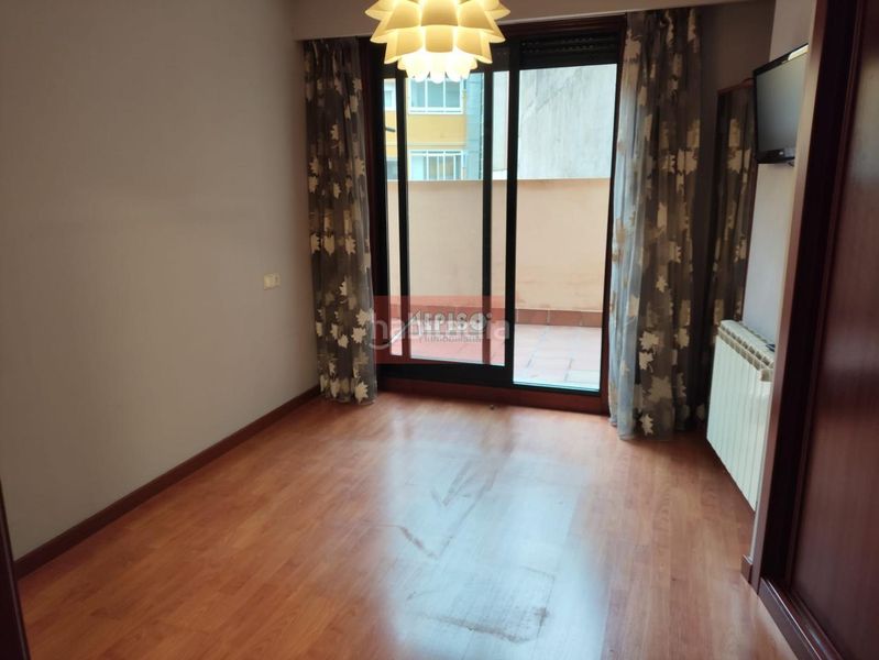 Foto 6c428f1f-419e-44ce-a4dc-78e717c2af22. Apartament amb calefacció a Ventiun Ourense