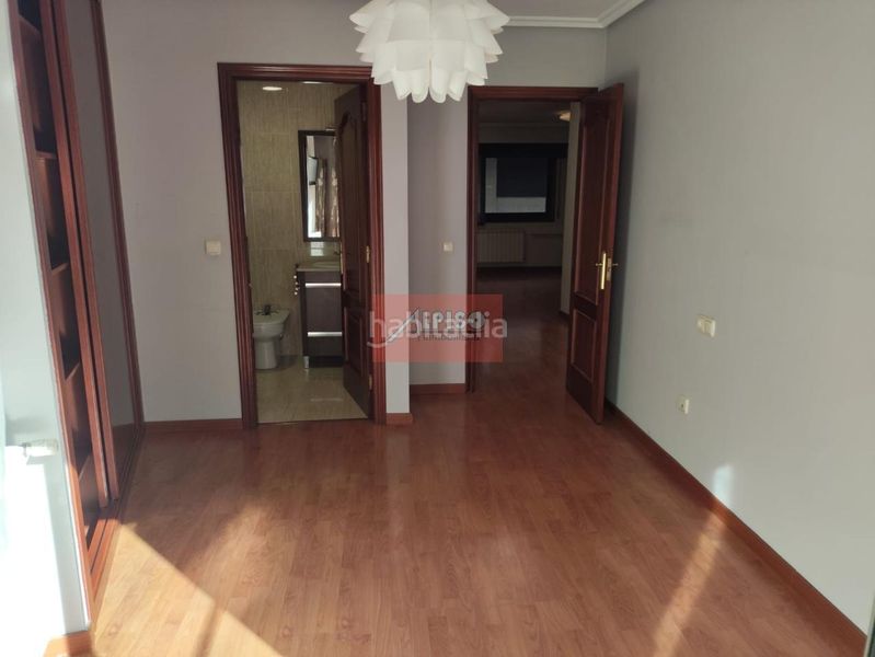 Foto 8f791886-6cac-457d-a6f7-791edac3092b. Apartament amb calefacció a Ventiun Ourense