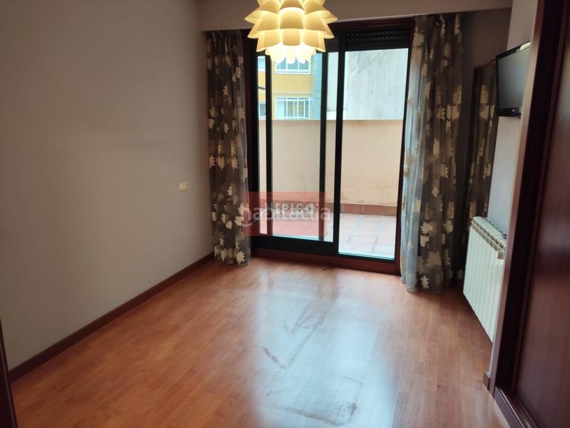 Foto f1a908a0-3e08-4573-9286-63a9d7311855. Apartament amb calefacció a Ventiun Ourense