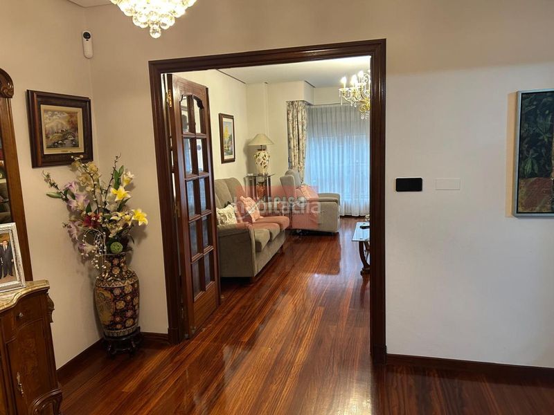 Foto 3eb74fbb-b3ff-4711-b315-3b1a1acf4162. Pis amb calefacció aparcament a Centro Ourense