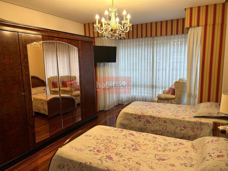 Foto 3fa9d6e3-67cb-4503-8203-82c464488a61. Pis amb calefacció aparcament a Centro Ourense