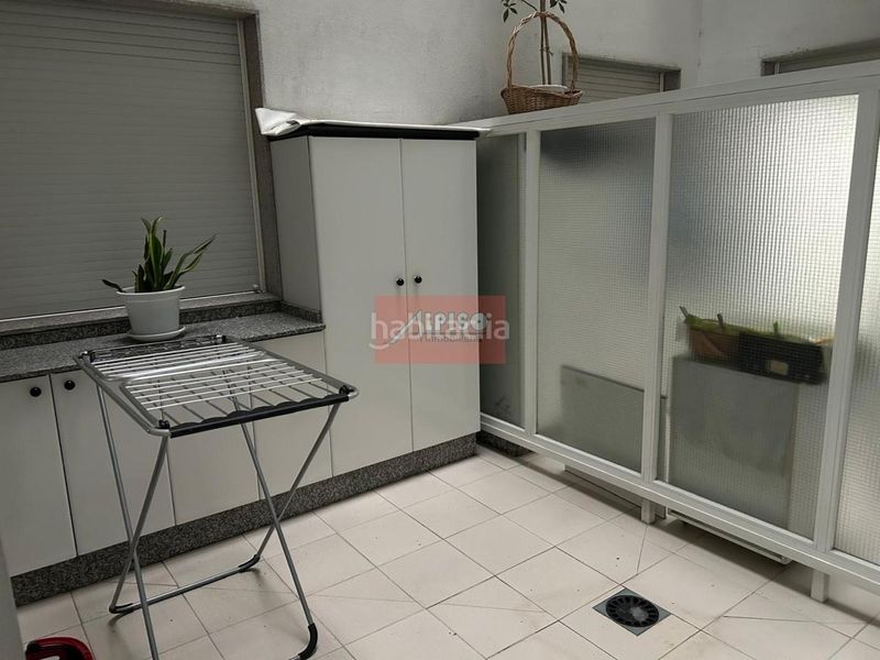 Foto b1909617-f1d2-486e-a51f-464a969bb1d6. Pis amb calefacció aparcament a Centro Ourense