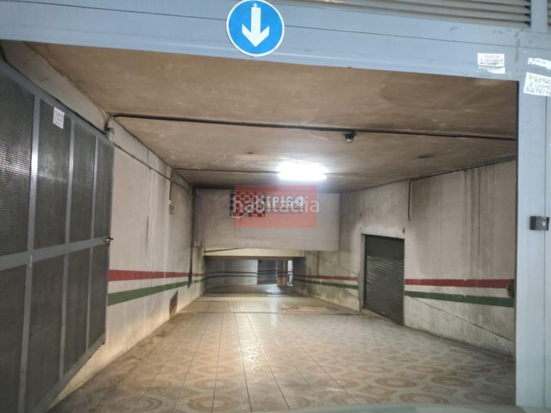 Foto d6cf22e9-37ab-48c8-8a4e-885fb6541d68. Aparcament cotxe a Centro Ourense