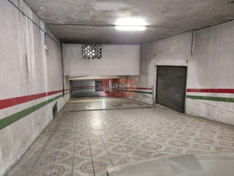 Foto f5bb3853-71a4-4bca-bcc1-4bea6b65a833. Aparcament cotxe a Centro Ourense