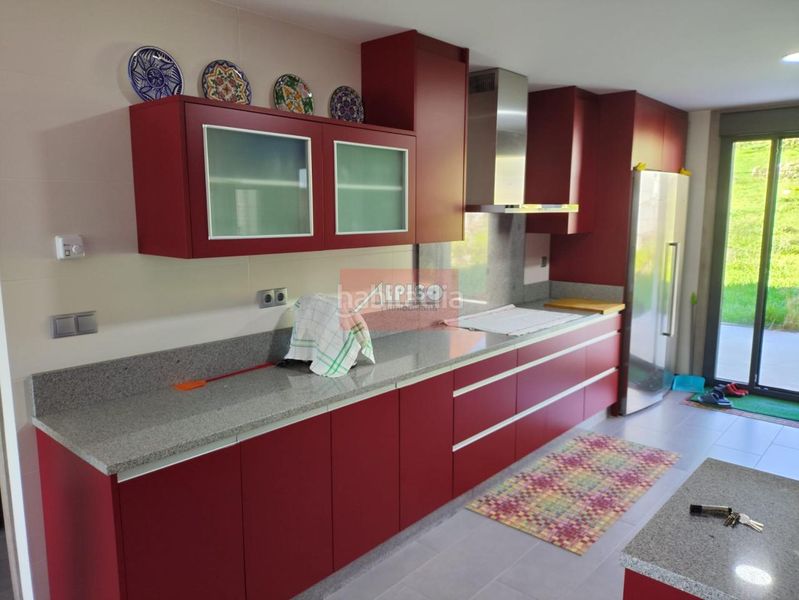 Foto d1d2b1d1-f55b-4092-92cd-16a518344ef5. Chalet en Barbadás