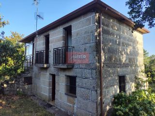 Haus in Amoeiro