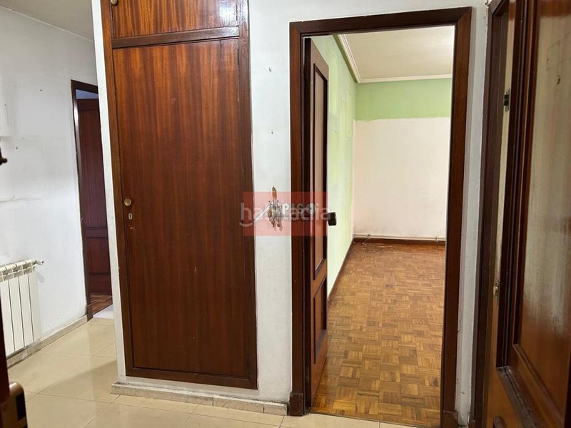 Foto 0cb4e340-64d1-4b0a-a3d3-3f3d94642f91. Pis amb calefacció aparcament a Posío Ourense